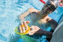 FINIS ISO Hand Paddle -TYR Sales Store 1.05.033 medium usage 3