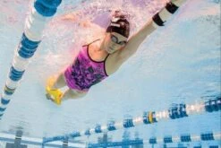 FINIS Axis Buoy 22 FINIS Axis Buoy -TYR Sales Store 1.05.041 image usage 47