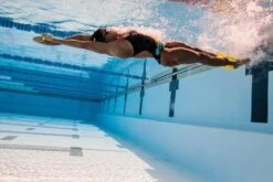 FINIS Axis Buoy 19 FINIS Axis Buoy -TYR Sales Store 1.05.041 image usage 28